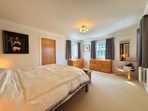 Photo 18- click for photo gallery